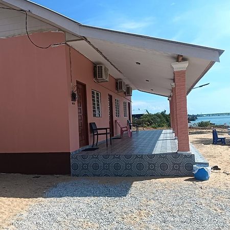 Roomstay Tokbah Demuara Kuala Besut Екстер'єр фото
