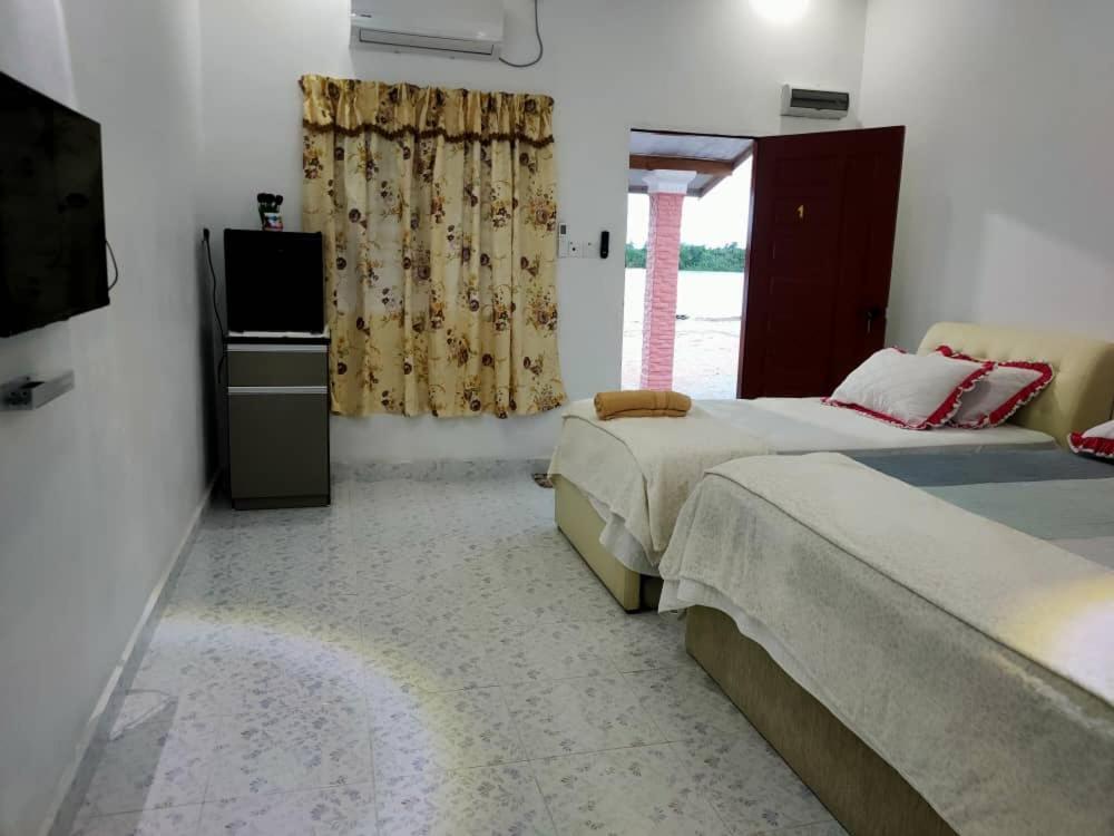 Roomstay Tokbah Demuara Kuala Besut Екстер'єр фото